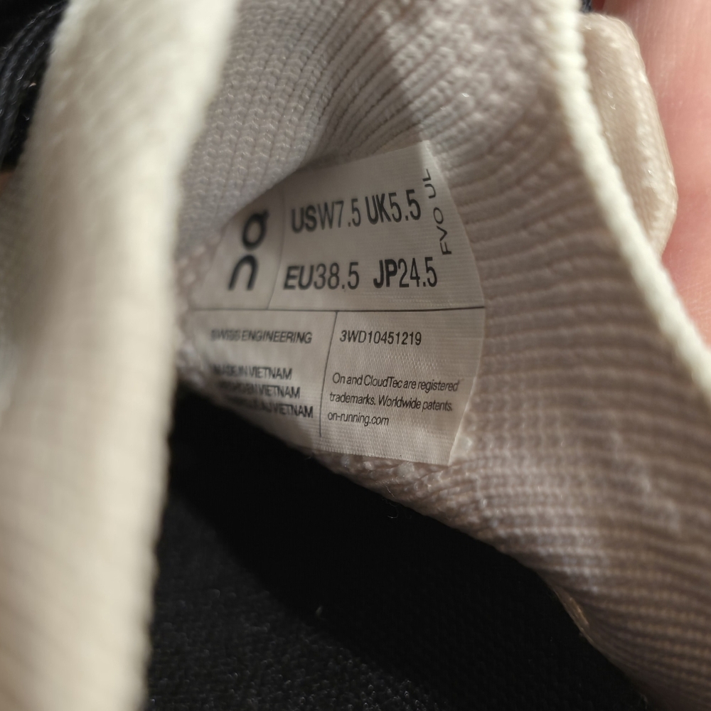 EUC ON Cloud Cloudswift 3 Running Shoes Sneakers in Ivory / Rose (Cream / Pink) - Picture 13 of 13